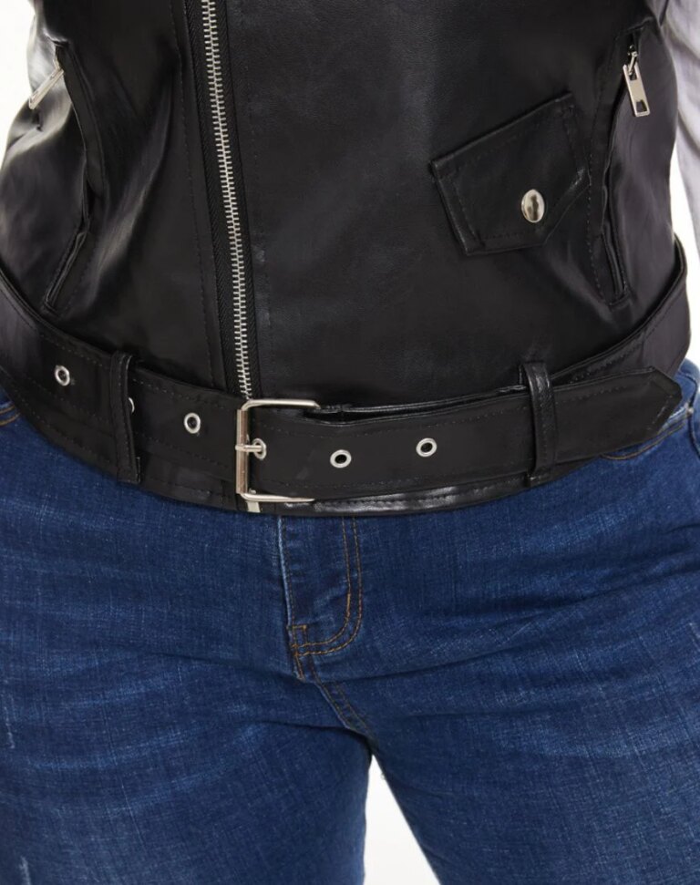 Women_sJazmineBlackLeatherVestcloseup